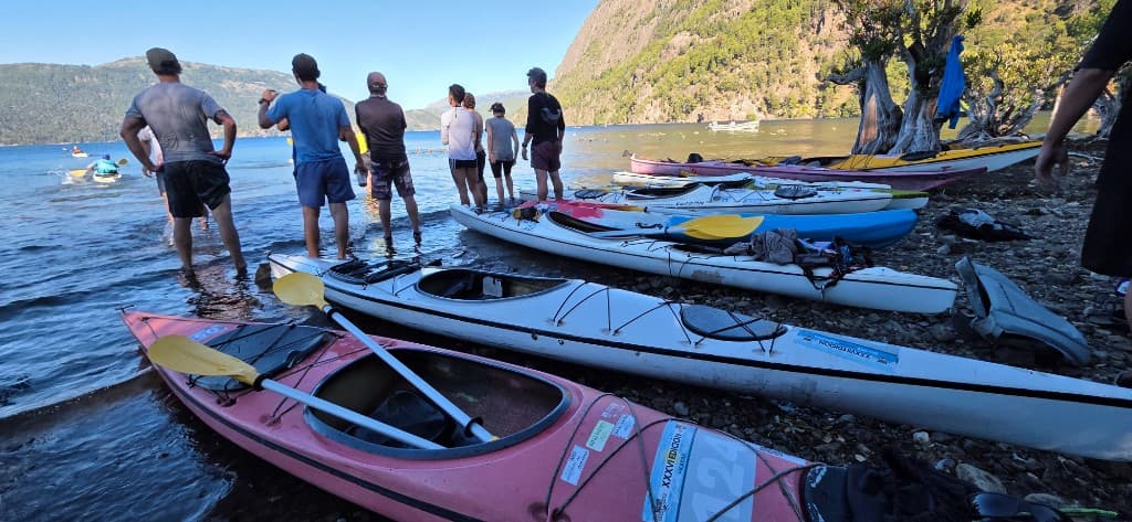 Grupo de egresados EAAM en la montaña